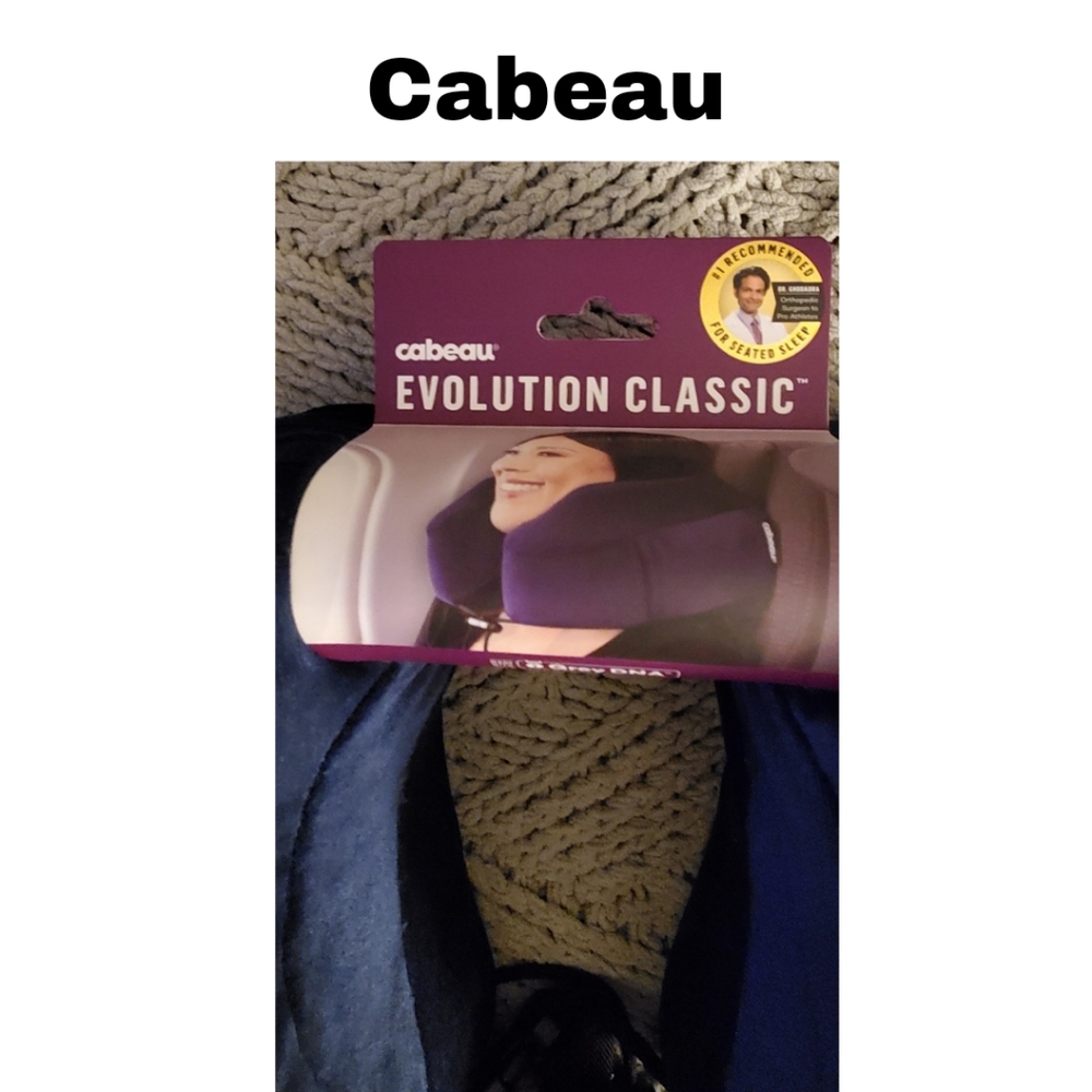 Cabeau Evolution Classic Neck Support Pillow - Picture 5 of 7